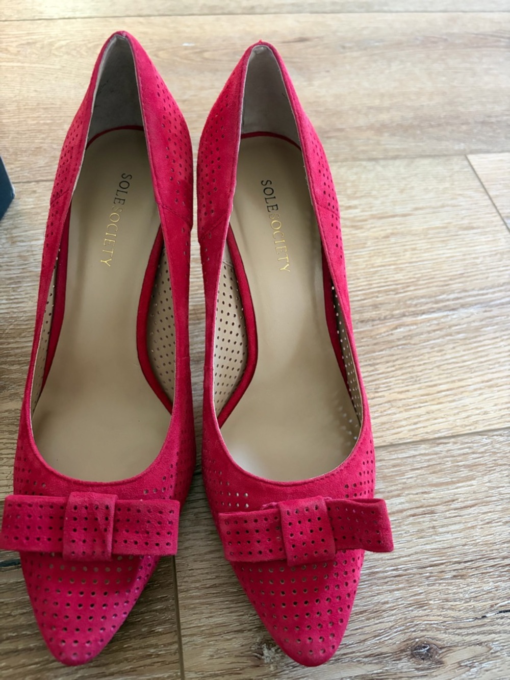 Sole Society Pink Perforated Bow Pointed-Toe Pumps